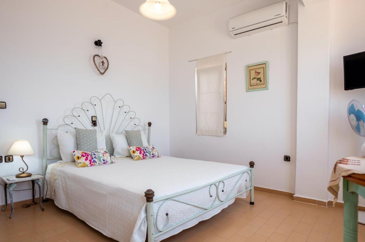 Hatzidakis Beach Retreat เอียราเปตรา ภายนอก รูปภาพ